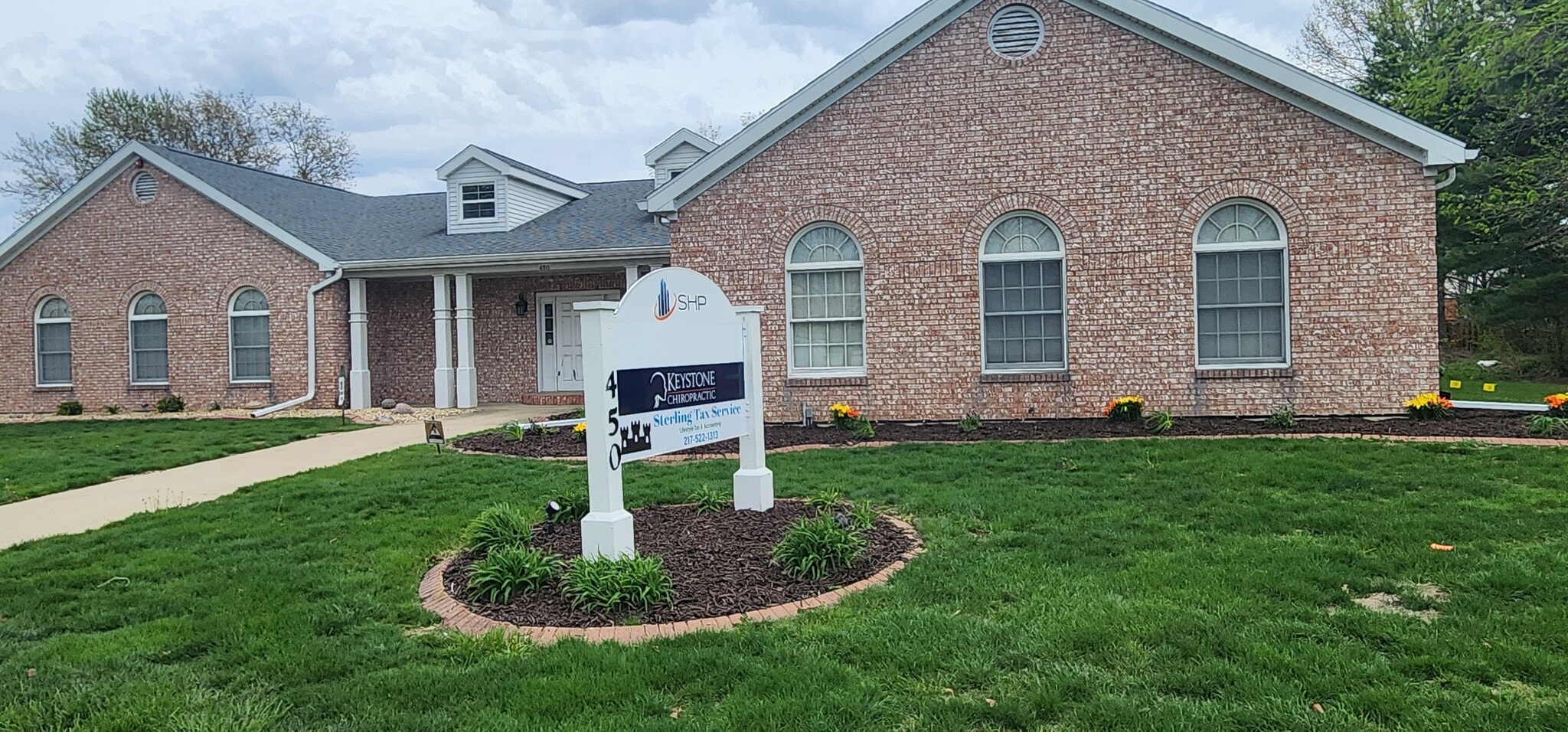 450 S Durkin Dr, Springfield, IL for lease Primary Photo- Image 1 of 27