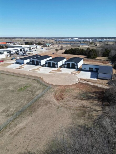 3003-3005 N Park Dr, Stillwater, OK for sale - Building Photo - Image 3 of 13