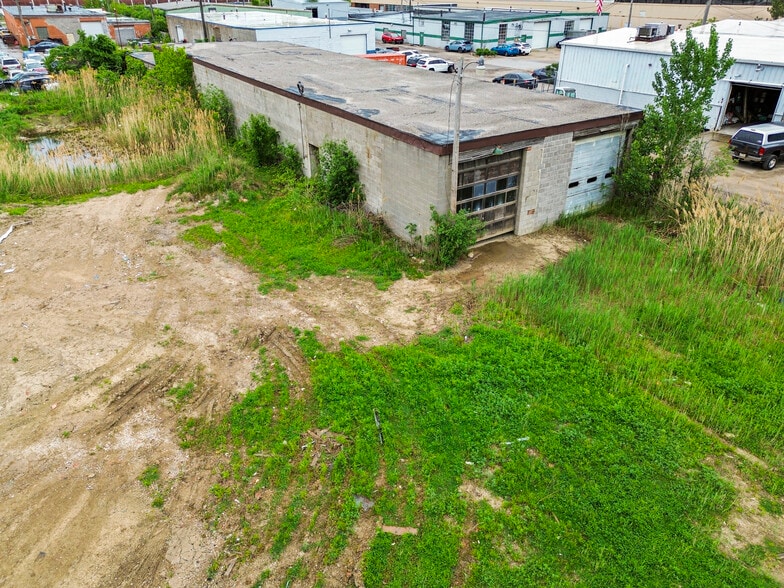 30150 Lakeland Blvd, Wickliffe, OH for sale - Building Photo - Image 3 of 22