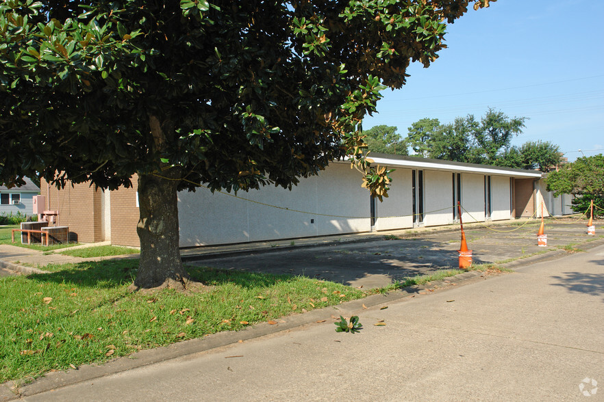 503 W Pinhook Rd, Lafayette, LA à vendre - Photo du bâtiment - Image 1 de 1