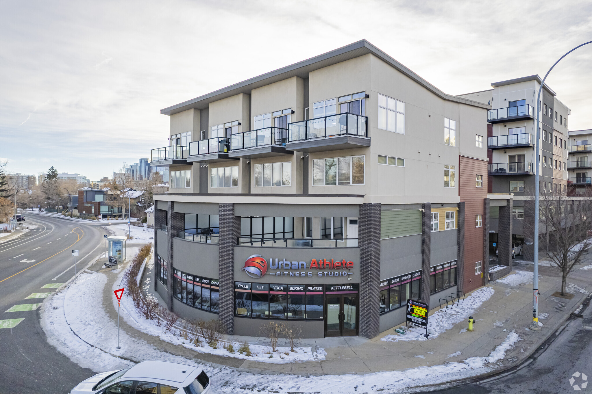 454 14 St NW, Calgary, AB à vendre Photo principale- Image 1 de 1