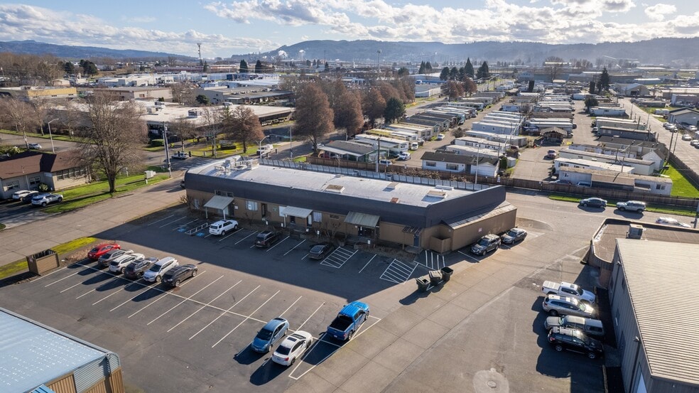 1106 Douglas St, Longview, WA for sale - Building Photo - Image 3 of 15