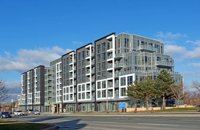 More details for 8763 Bayview Ave, Richmond Hill, ON - Multifamily for Sale