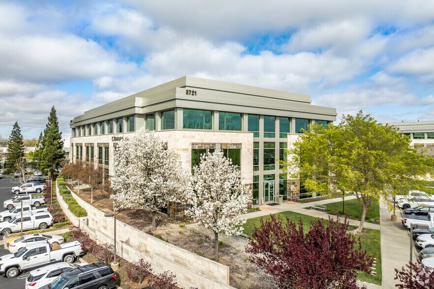 3721 Douglas Blvd, Roseville, CA for lease - Building Photo - Image 2 of 6
