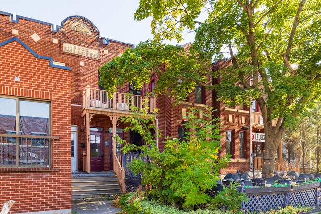 Plus de détails pour 240-246 Rue Saint-Charles O, Longueuil, QC - Bureau à louer