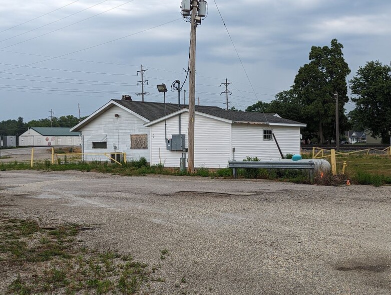 W Thompson Ave, Hoopeston, IL for sale - Building Photo - Image 2 of 6