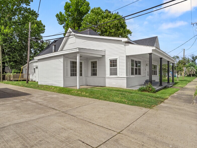 101 W Center St, DeQuincy, LA à louer - Photo du bâtiment - Image 1 de 27