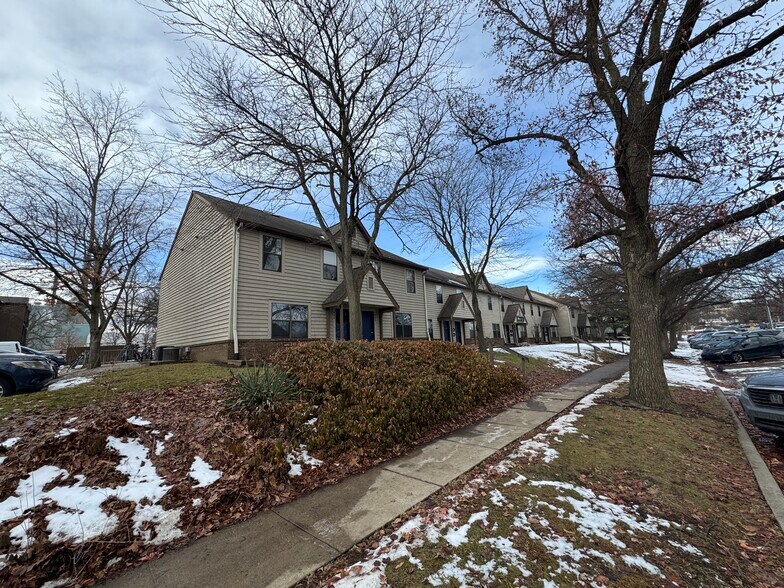 421-439 S Chauncey Ave, West Lafayette, IN à vendre - Photo du bâtiment - Image 2 de 4