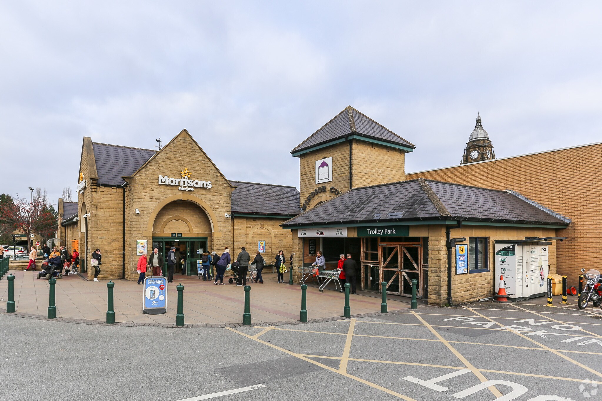 Windsor Ct, Morley à louer Photo principale- Image 1 de 12