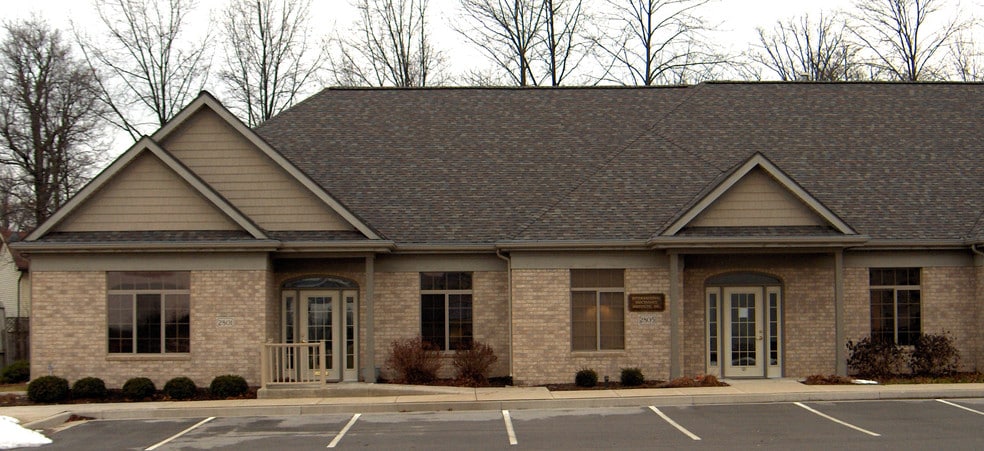 2841-2857 E Dupont Rd, Fort Wayne, IN for lease - Building Photo - Image 2 of 3