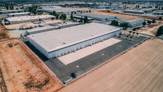 Plus de détails pour 7530 W Sunnyview Ave, Visalia, CA - Industriel à louer