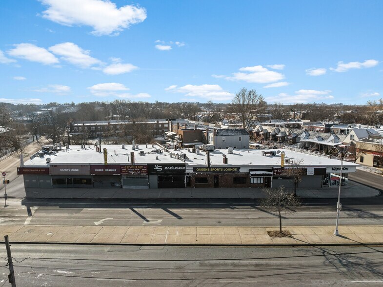 8402 Astoria Blvd, East Elmhurst, NY à vendre - Photo du bâtiment - Image 1 de 9