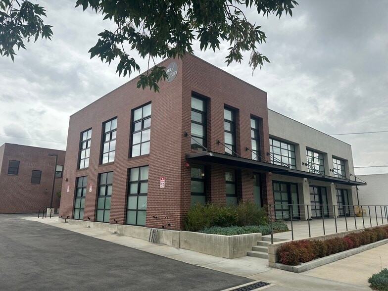 3273 Casitas Ave, Los Angeles, CA for lease - Building Photo - Image 3 of 13