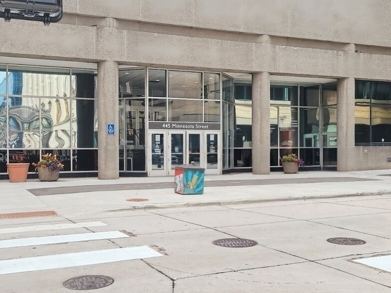 445 Minnesota St, Saint Paul, MN for lease - Building Photo - Image 3 of 12