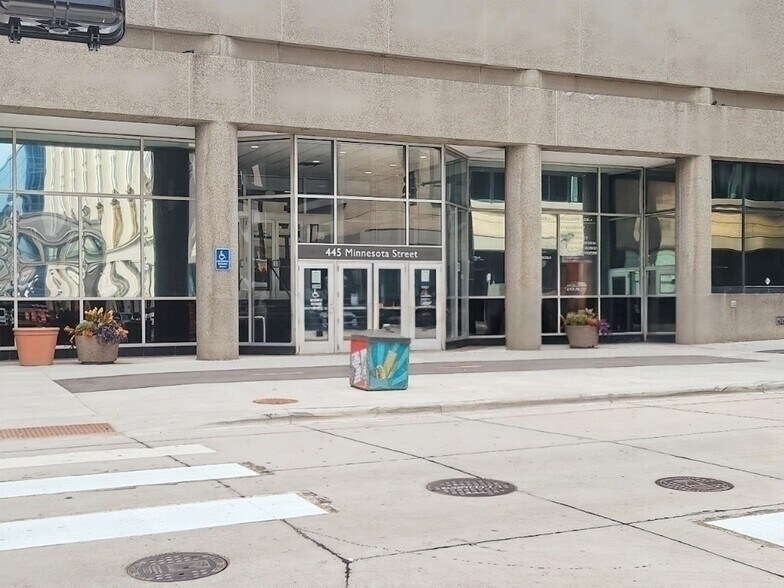 445 Minnesota St, Saint Paul, MN à louer - Photo du bâtiment - Image 3 de 12