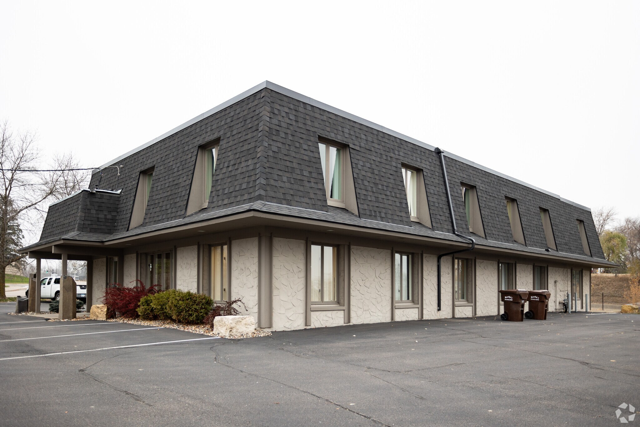 18001 Highway 7, Minnetonka, MN à vendre Photo principale- Image 1 de 3