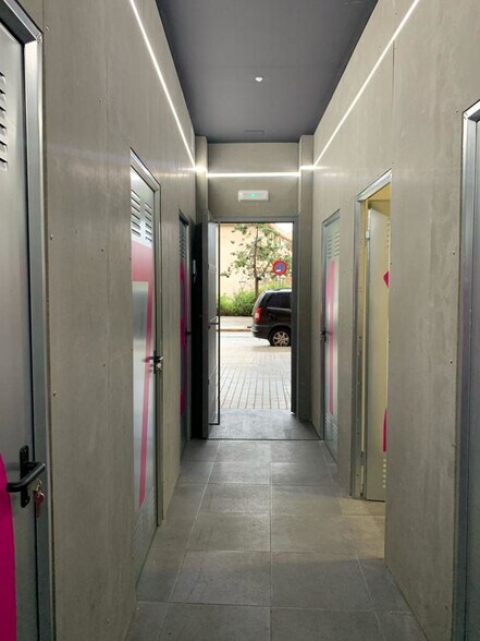 Immeuble residentiel dans Montcada i Reixac, Barcelona à vendre - Photo intérieure - Image 1 de 5