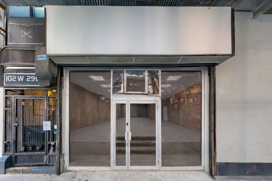 102 W 29th St, New York, NY à louer - Photo du bâtiment - Image 1 de 17