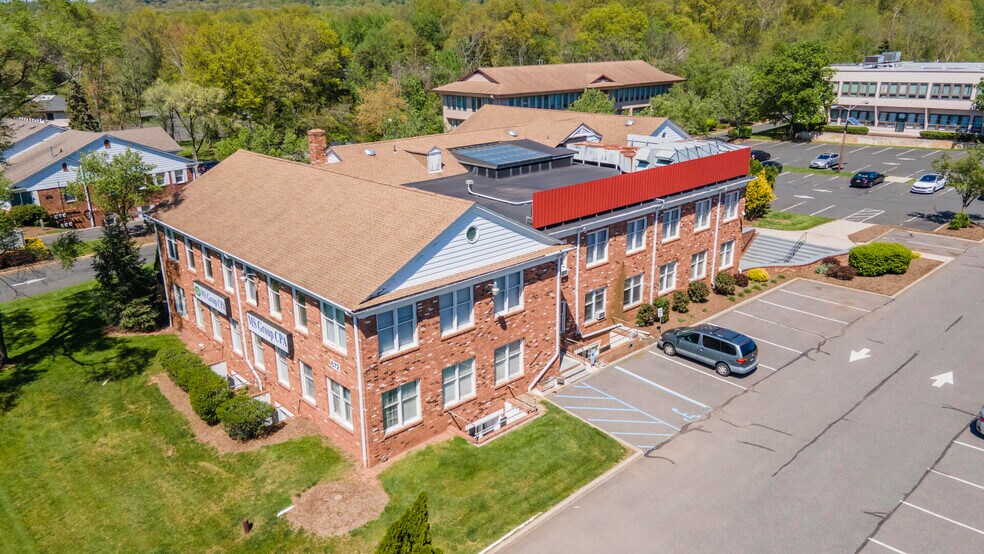 672 Highway 202, Bridgewater, NJ à louer - Photo du bâtiment - Image 2 de 10