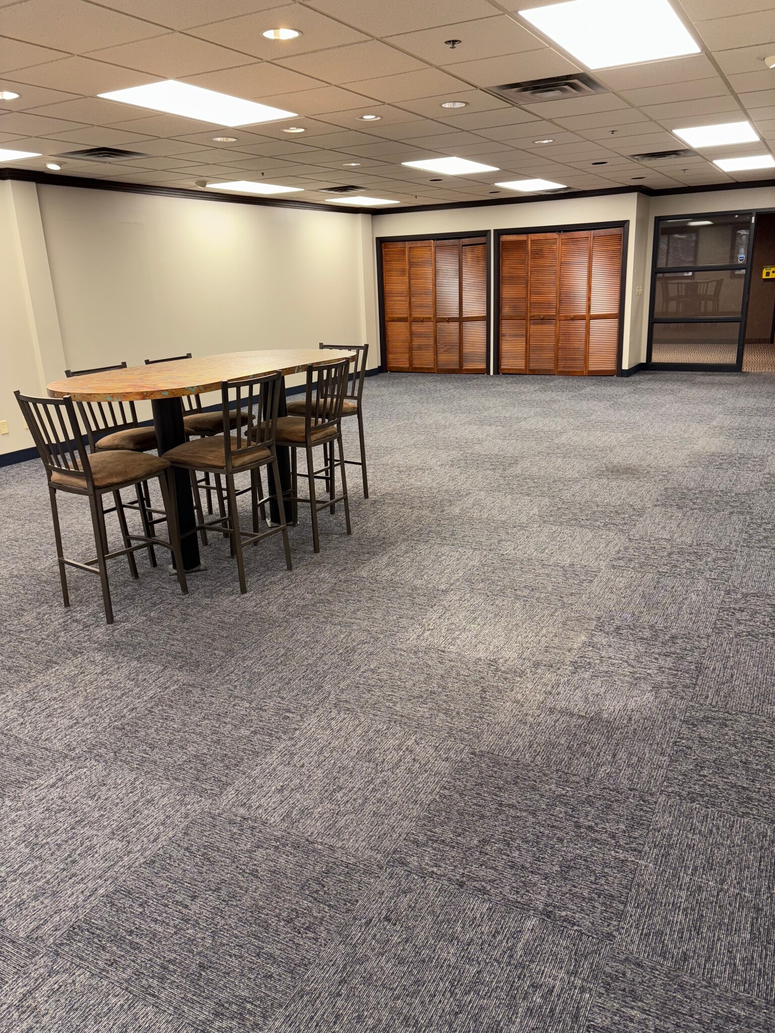 750 2nd St NE, Hopkins, MN for lease Interior Photo- Image 1 of 4