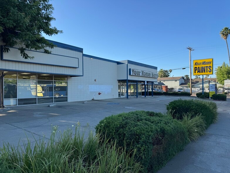 1004 Mchenry Ave, Modesto, CA for lease - Building Photo - Image 3 of 18