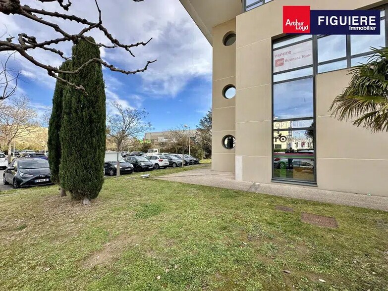 1140 Rue André Ampère, Aix-en-Provence à louer - Photo du bâtiment - Image 3 de 8