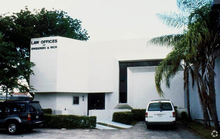 513 N State Road 7, Margate, FL à vendre - Photo du bâtiment - Image 2 de 65