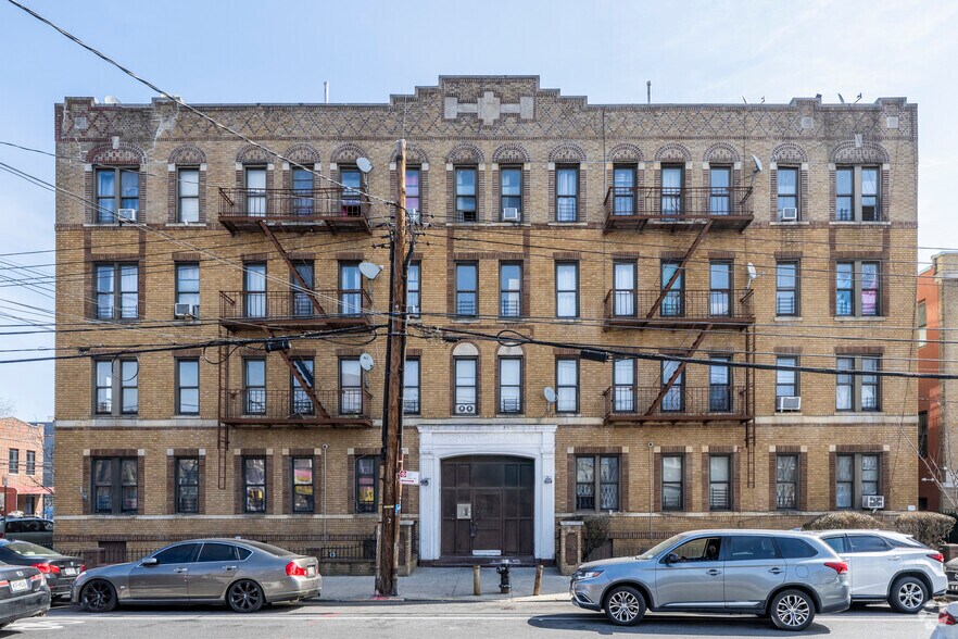869 Thomas S Boyland St, Brooklyn, NY à vendre - Photo du bâtiment - Image 2 de 4