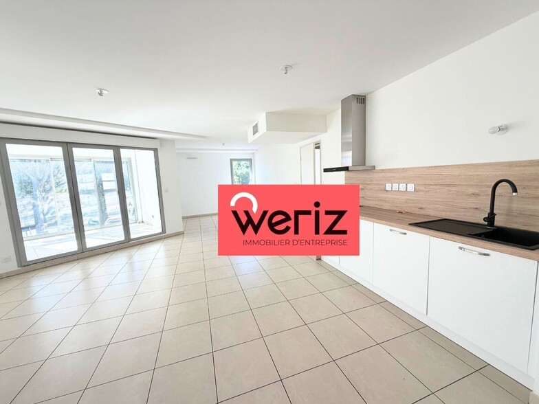 45 Rue Pascal Fieschi, Aix-en-Provence for lease - Interior Photo - Image 3 of 7