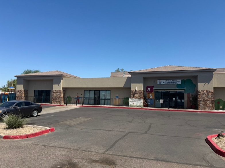 1616 N 24th St, Phoenix, AZ for lease - Building Photo - Image 3 of 10