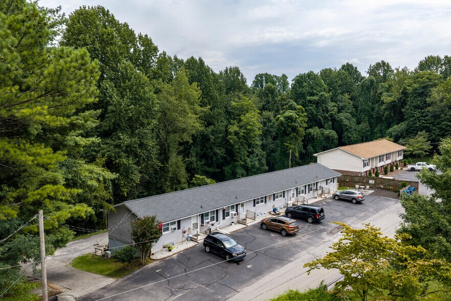 210 Longview Ave, Jonesborough, TN à vendre - Photo du bâtiment - Image 3 de 20