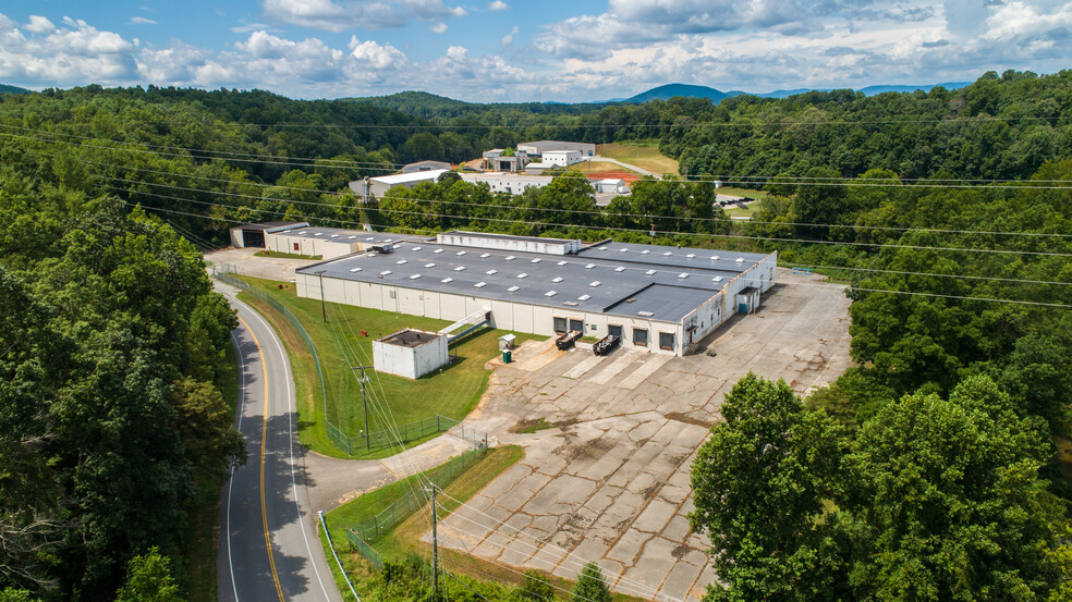 2785 Grassy Hill Rd, Rocky Mount, VA for lease - Building Photo - Image 1 of 5