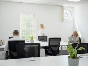 Start Hl, Bishop's Stortford for lease Interior Photo- Image 2 of 12