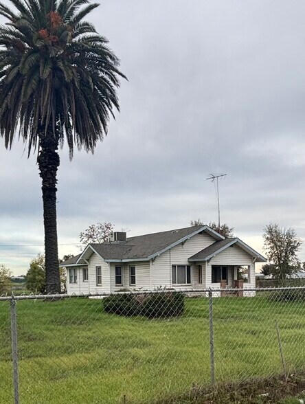 2809 Q St, North Highlands, CA à vendre - Photo du bâtiment - Image 1 de 8