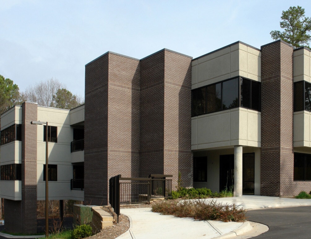 311-327 Providence Rd, Chapel Hill, NC à louer Photo du bâtiment- Image 1 de 13