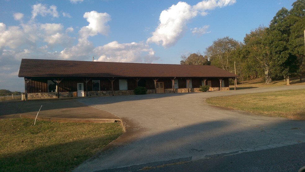 5637 Highway 411, Benton, TN à louer - Photo du bâtiment - Image 3 de 3
