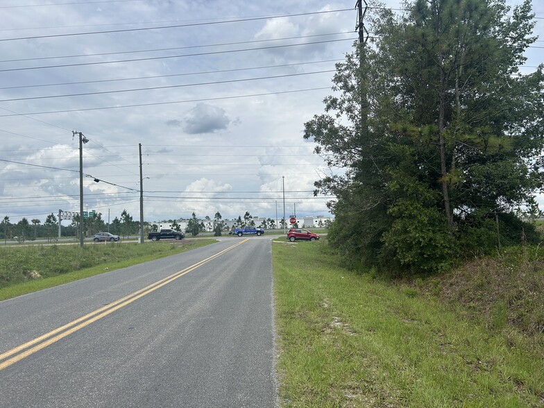 5078 Discovery Dr, Middleburg, FL for sale - Building Photo - Image 3 of 17