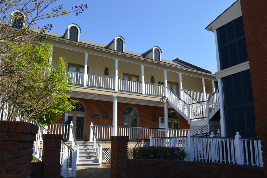 11 Northtown Dr, Jackson, MS à louer - Photo du bâtiment - Image 1 de 9