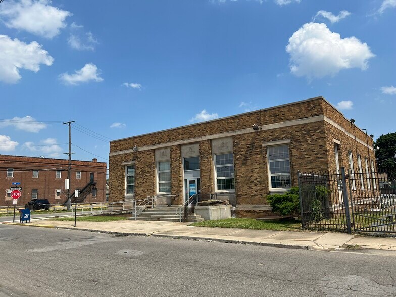 235 Burke St, River Rouge, MI à vendre - Photo du bâtiment - Image 2 de 5