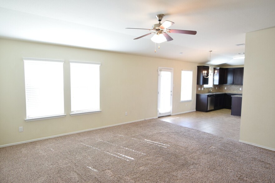 5200 Rimes Ct, Killeen, TX à vendre - Photo intérieure - Image 3 de 13