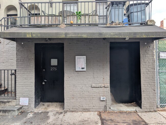 Plus de détails pour 275 W 22nd St, New York, NY - Commerce de détail à louer