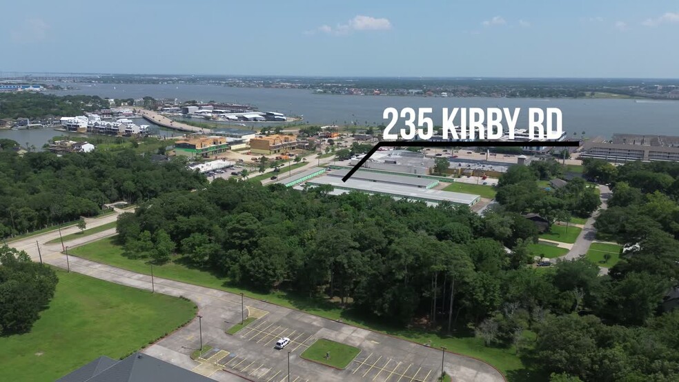 00 Kirby Blvd. rd, Seabrook, TX à vendre - Vidéo sur l’inscription commerciale - Image 2 de 15