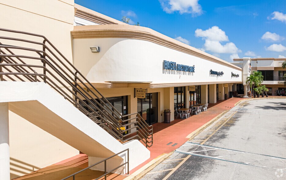 21065-21073 Powerline Rd, Boca Raton, FL à louer - Photo du bâtiment - Image 3 de 13