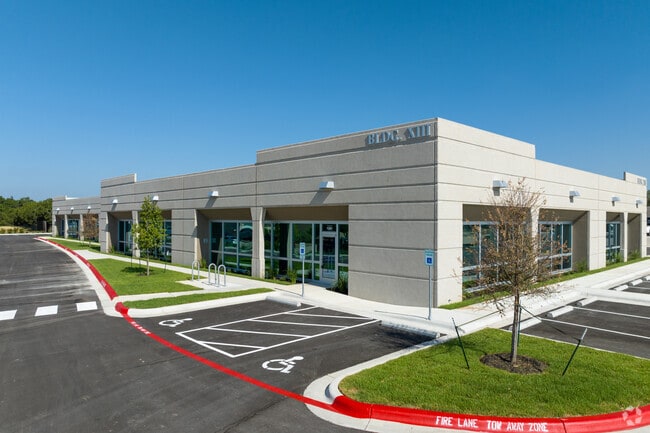 More details for 1320 Arrow Point Dr, Cedar Park, TX - Office, Flex for Lease