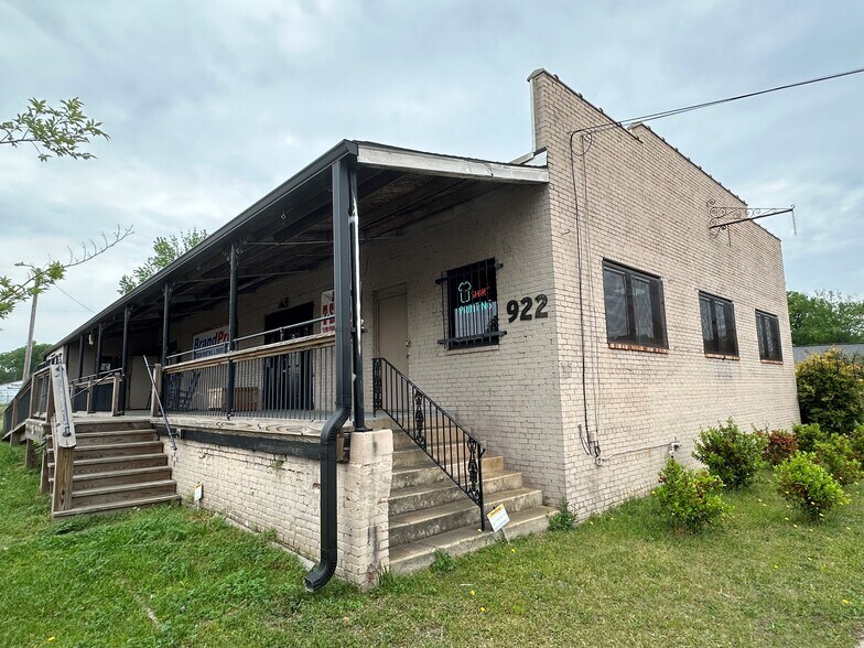 922 W Main St, Rock Hill, SC à vendre - Photo du bâtiment - Image 2 de 9