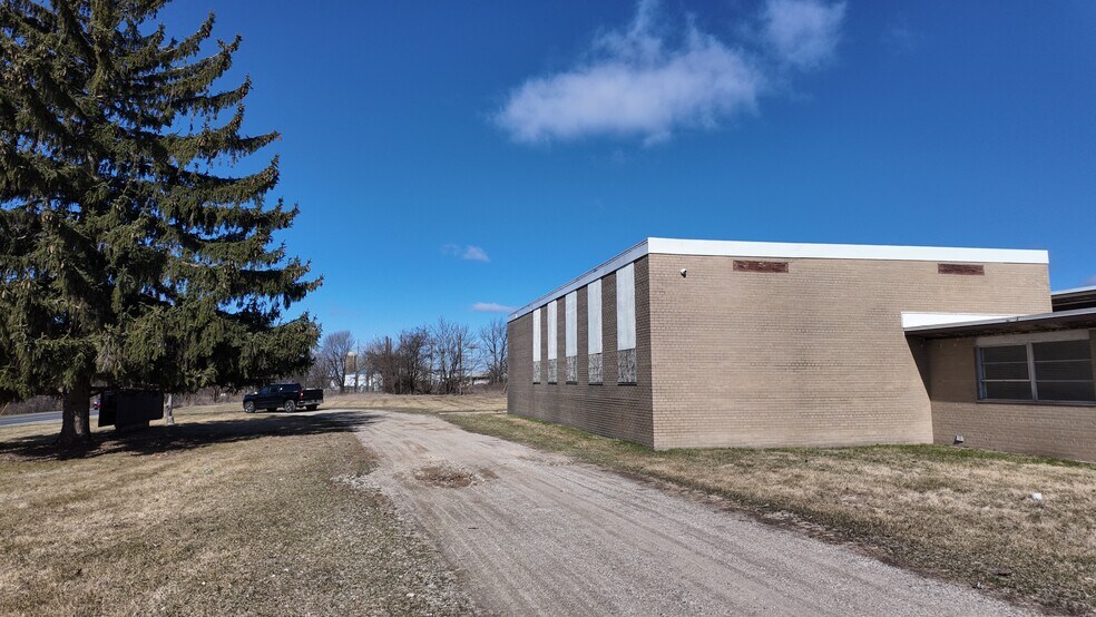 11700 E Pleasant Lake Rd, Manchester, MI à louer - Photo du bâtiment - Image 2 de 15