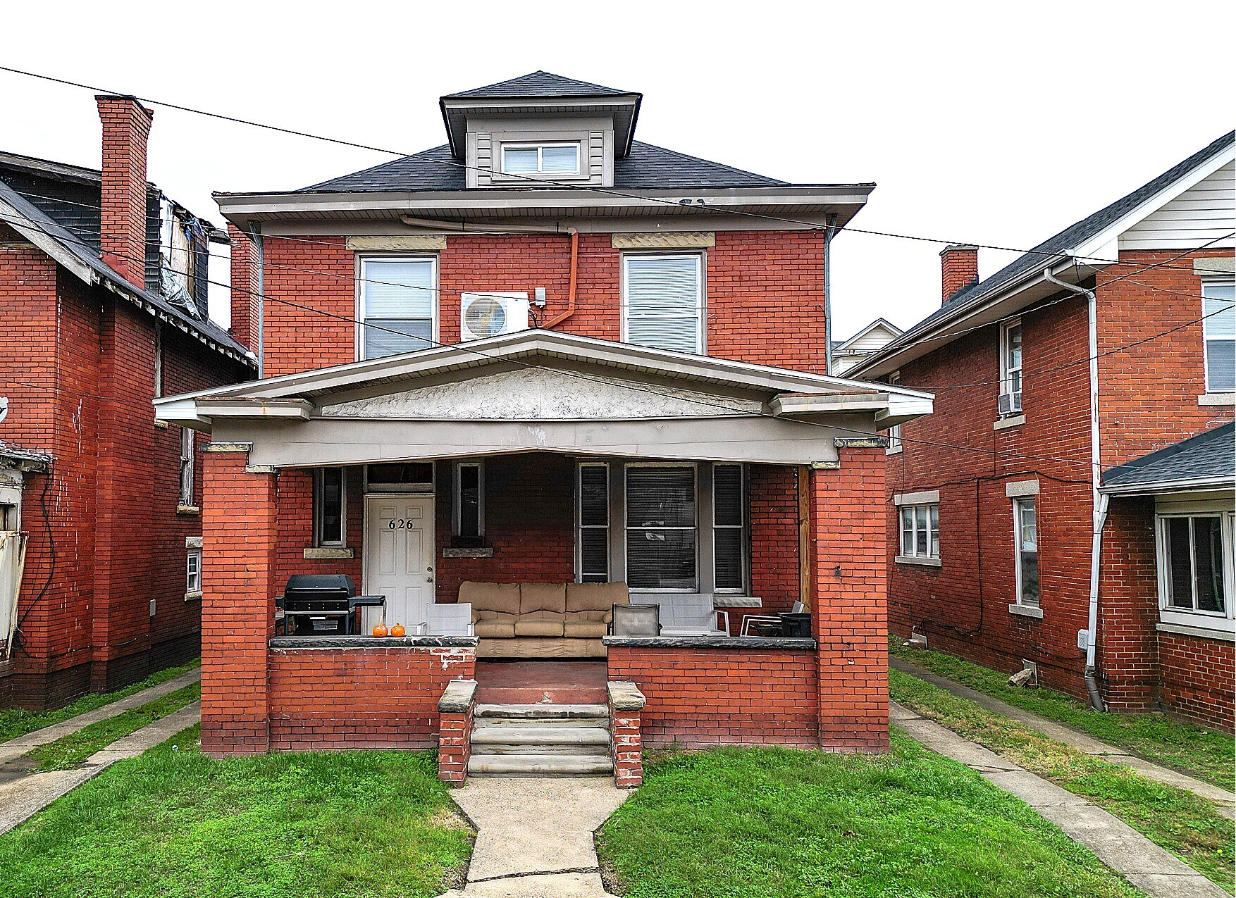 626 John Marshall Dr, Huntington, WV à vendre Photo principale- Image 1 de 2