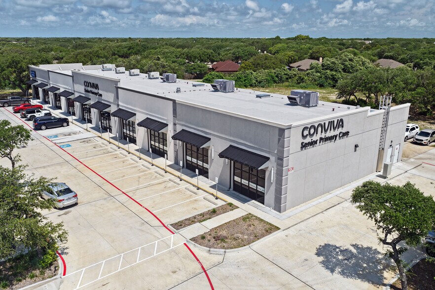 802 Enterprise, Rockport, TX à vendre - Photo du bâtiment - Image 2 de 16
