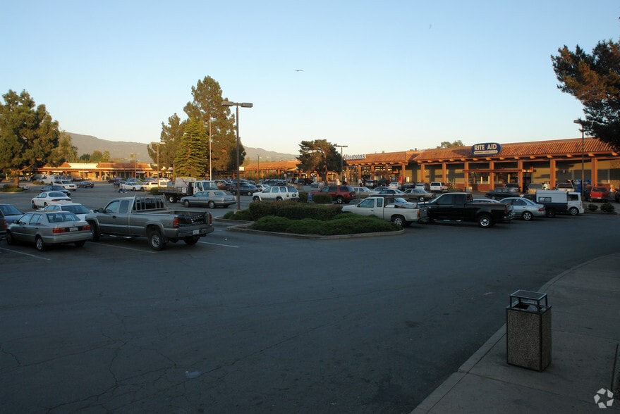 1018 Casitas Pass Rd, Carpinteria, CA for lease - Interior Photo - Image 2 of 5