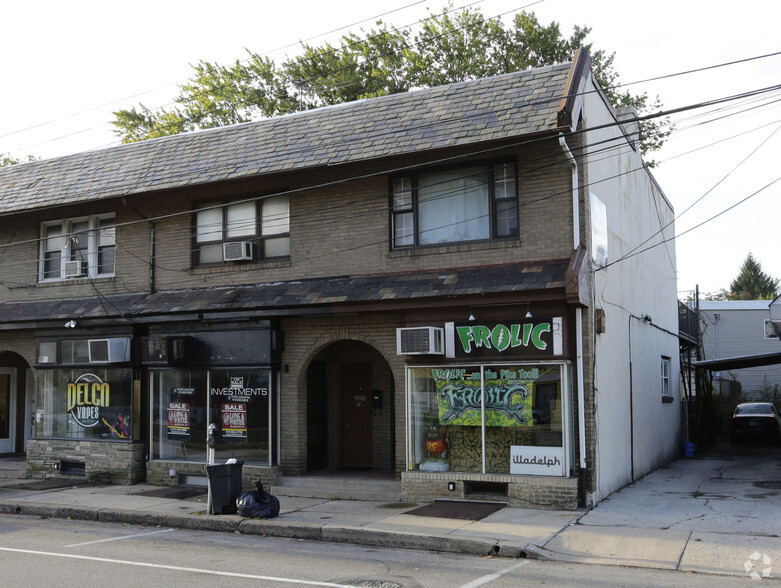 9008 W Chester Pike, Upper Darby, PA à vendre - Photo principale - Image 1 de 1